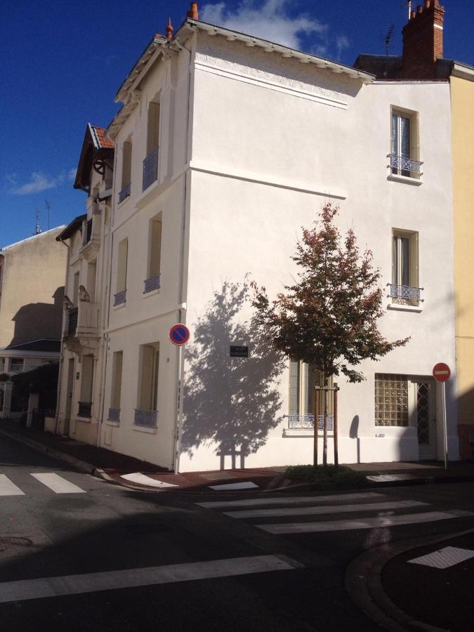 Nouveau : Hyper Centre De Vichy T1 Bis Charmant Luaran gambar